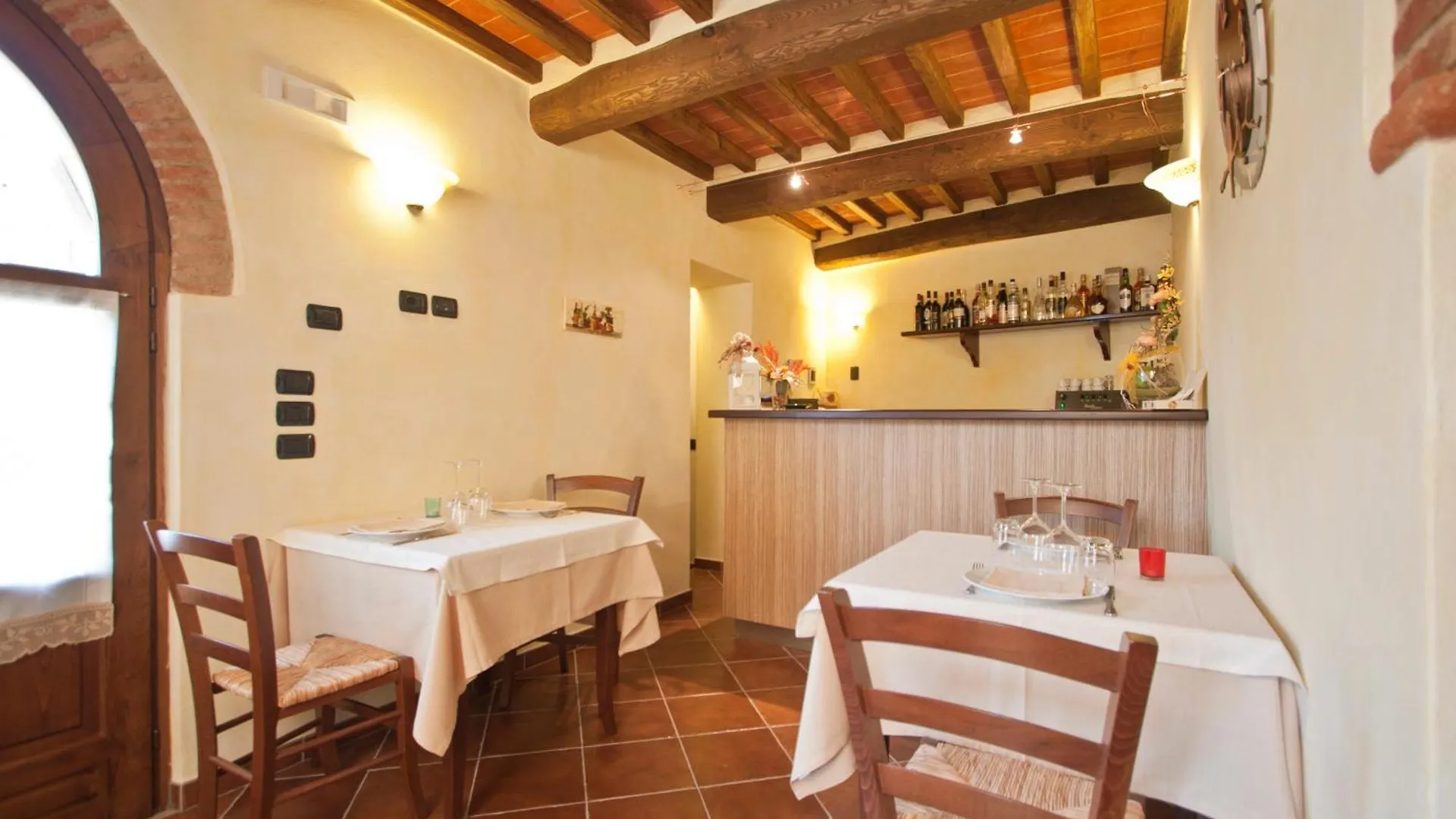 לינה וארוחת בוקר קורטונה Casale L'Antico Carro